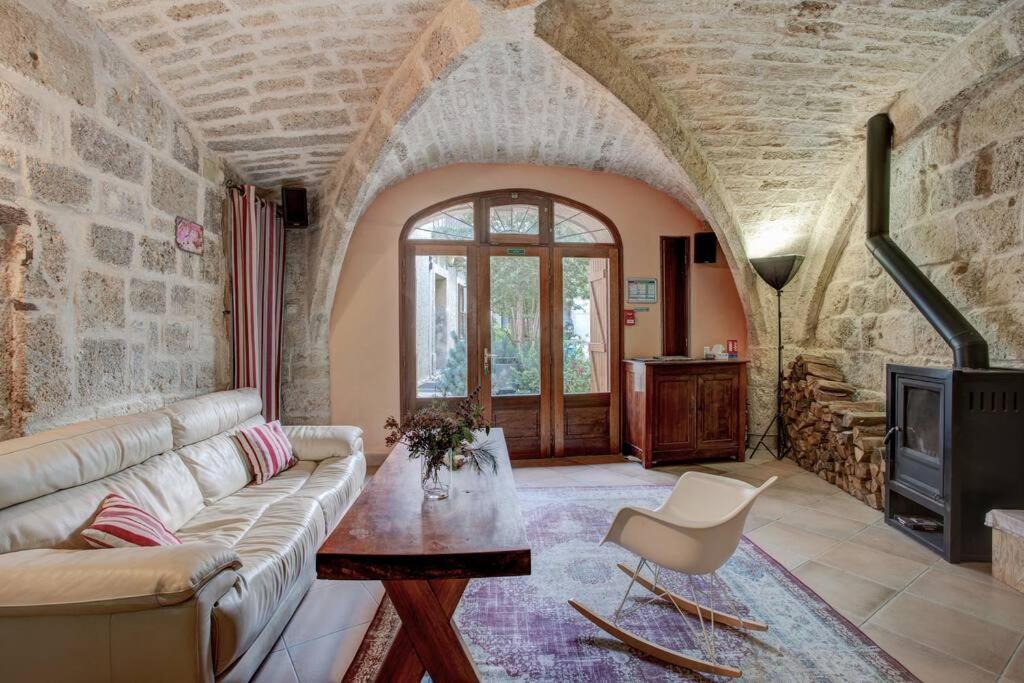 Stunning Medieval Getaway Vic-la-Gardiole Ngoại thất bức ảnh